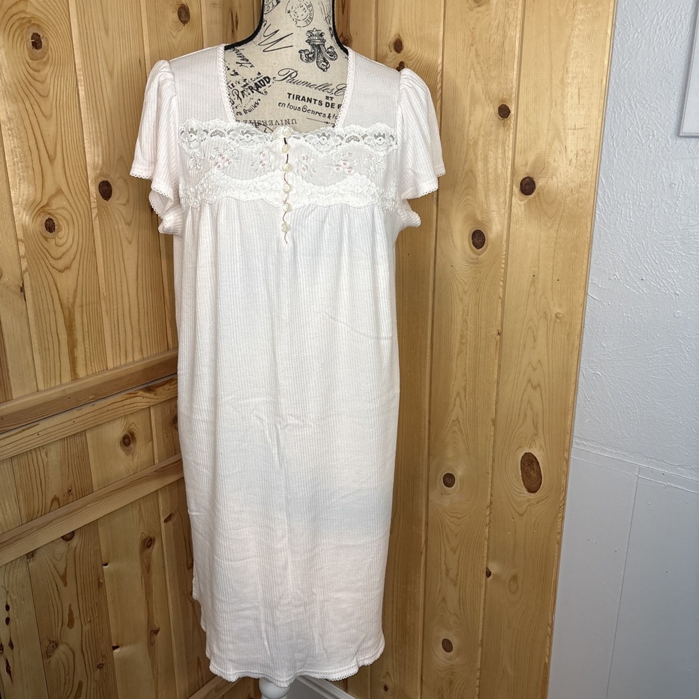 Miss Elaine Nightgown Pink Floral Medium Smocking Lace Ribbed Romantic